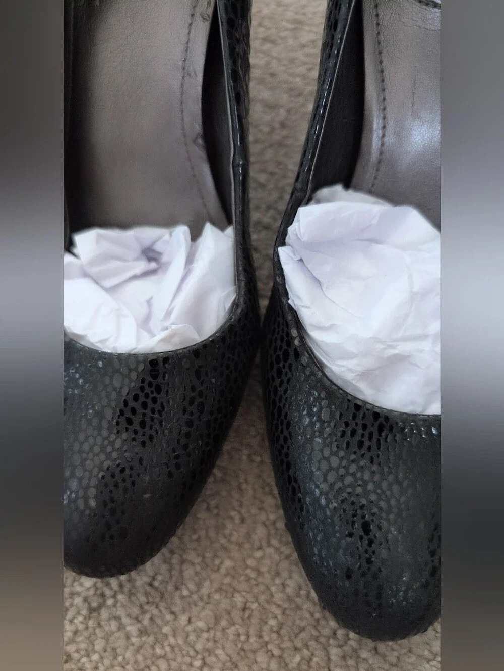 Calvin Klein Black Textured Snake Leather Pointed-Toe Pumps